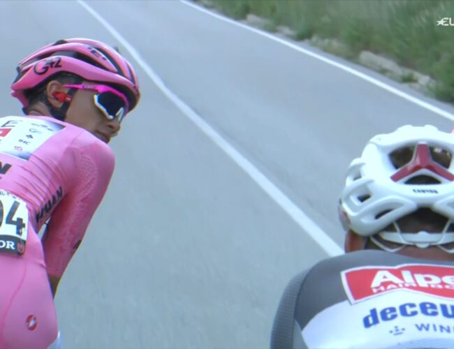 Carapaz lanza dardo a Isaac del Toro: “No ha sabido correr bien, ganó el más inteligente”