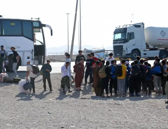 El nuevo peligro para afganos en Irán: los ataques israelíes