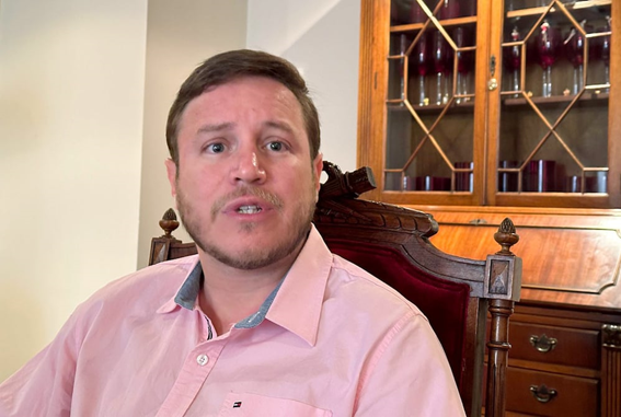 Peritos descartan espionaje ilegal en los celulares de Augusto Verduga en el caso Ligados