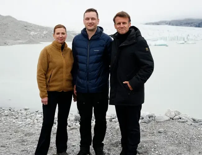 Macron afirma que Groenlandia no se puede comprar ni tomar y rechaza cualquier intento de adquisición