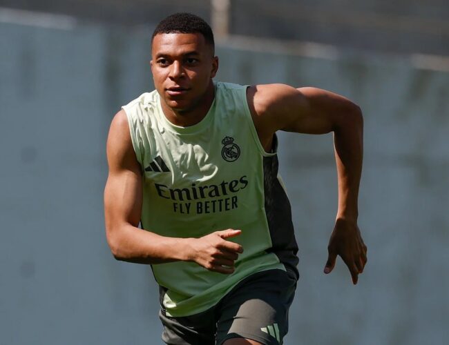 Hospitalizan a Mbappé por un «cuadro agudo de gastroenteritis»