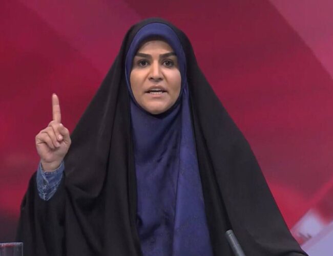 La periodista Sahar Emami fue sorprendida en vivo por el impacto de un misil israelí en la televisión estatal iraní