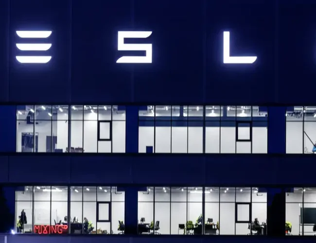 Tesla construirá planta de almacenamiento eléctrico en China