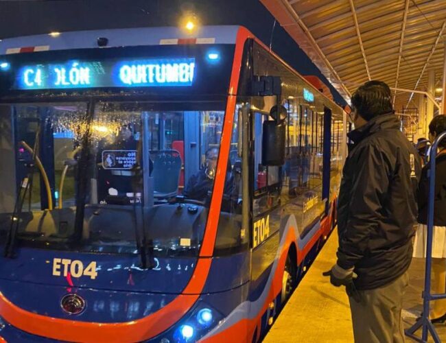 14 trolebuses eléctricos que enfrentaron dificultades en la aduana ya están operando en Quito