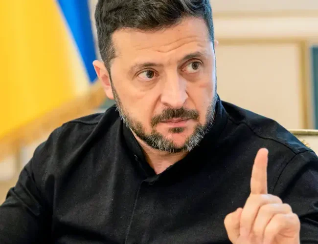 Zelenski acusa a Rusia de enviarle cuerpos de soldados rusos