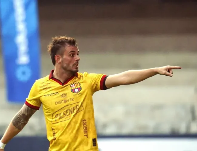 Octavio Rivero despierta interés: ¿qué clubes pelean por fichar al goleador uruguayo?