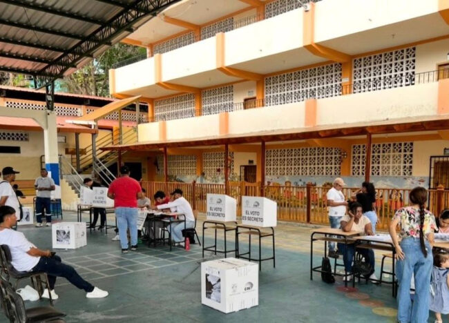 Esmeraldas vota por la creación del cantón Borbón: el ‘Sí’ lidera el escrutinio
