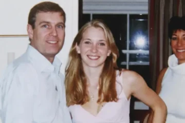 Correos de Epstein confirman: la foto del príncipe Andrés con Virginia Giuffre es auténtica