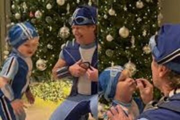 El creador de Lazy Town reaparece con su hijo