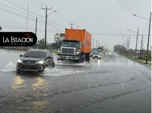 Inamhi alerta por fuertes lluvias en Guayas, Los Ríos y Manabí