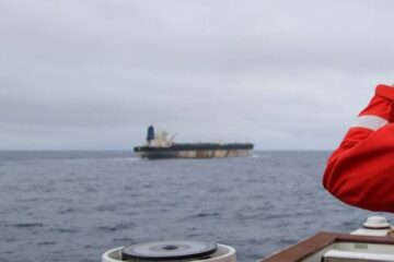 Estados Unidos incauta otro petrolero en el Caribe con la ayuda de su mayor portaviones