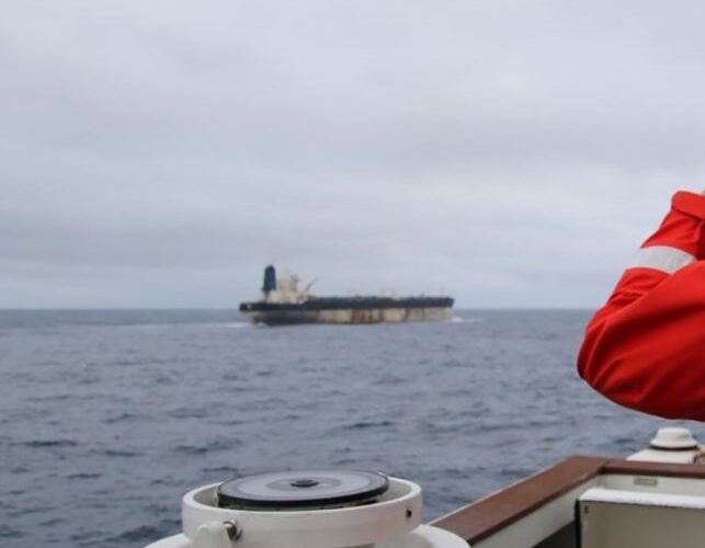 Estados Unidos incauta otro petrolero en el Caribe con la ayuda de su mayor portaviones