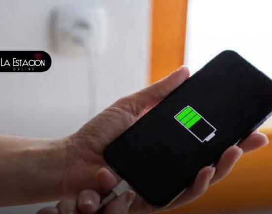 Cargar el celular toda la noche ya no daña la batería