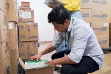 IESS inicia recepción de 169 millones de unidades de 102 fármacos esenciales para su distribución a escala nacional