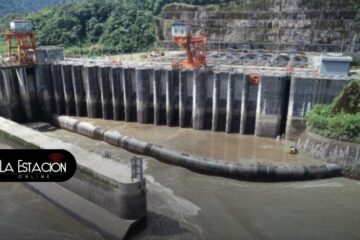 Coca Codo Sinclair opera a menos de la mitad de su capacidad en el estiaje, mientras la demanda sube en Ecuador