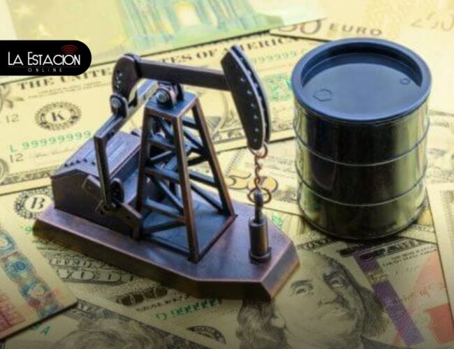Precio del crudo rebasa los cien dólares por tensiones internacionales