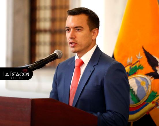 Presidente Noboa se solidarizó con familiares de funcionario del hospital Teodoro Maldonado Carbo asesinado este martes