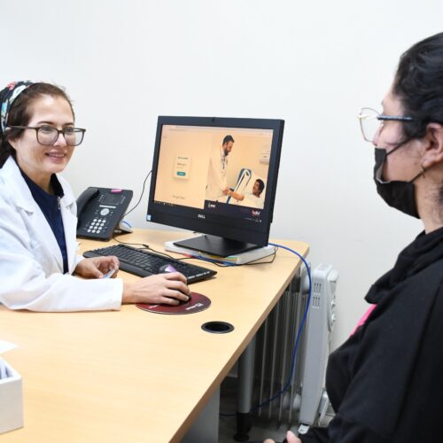 En el gobierno del presidente Noboa, la nueva estrategia de agendamiento incrementa en más de 70 mil las citas médicas en el IESS