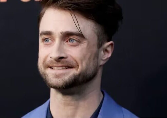 Daniel Radcliffe elogia a Bad Bunny y se suma a la defensa de latinos inmigrantes