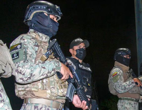 Operativos y patrullajes dejan 34 aprehendidos en la décima jornada del toque de queda