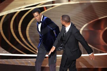 La ceremonia de los Premios Óscar 2022 quedó marcada por uno de los momentos más polémicos en la historia del cine, cuando Will Smith subió al escenario y abofeteó al comediante Chris Rock tras una broma dirigida a su esposa, Jada Pinkett Smith.
