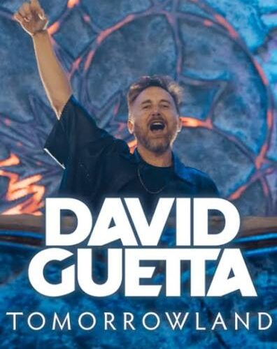 David Guetta protagonizó uno de los momentos más emotivos de Tomorrowland 2024 al rendir homenaje al fallecido DJ y productor Avicii durante su presentación de cierre en el Mainstage.